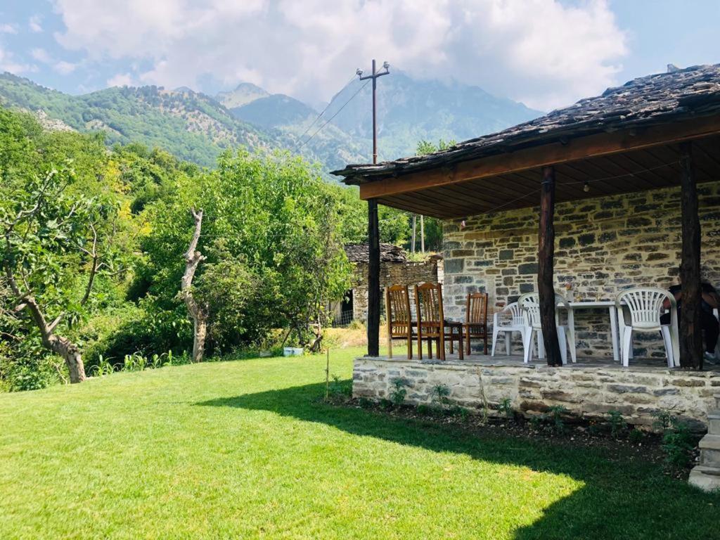 Guest House Qafe Dardha - Tomorr National Park Qafe Dardhe Exterior photo