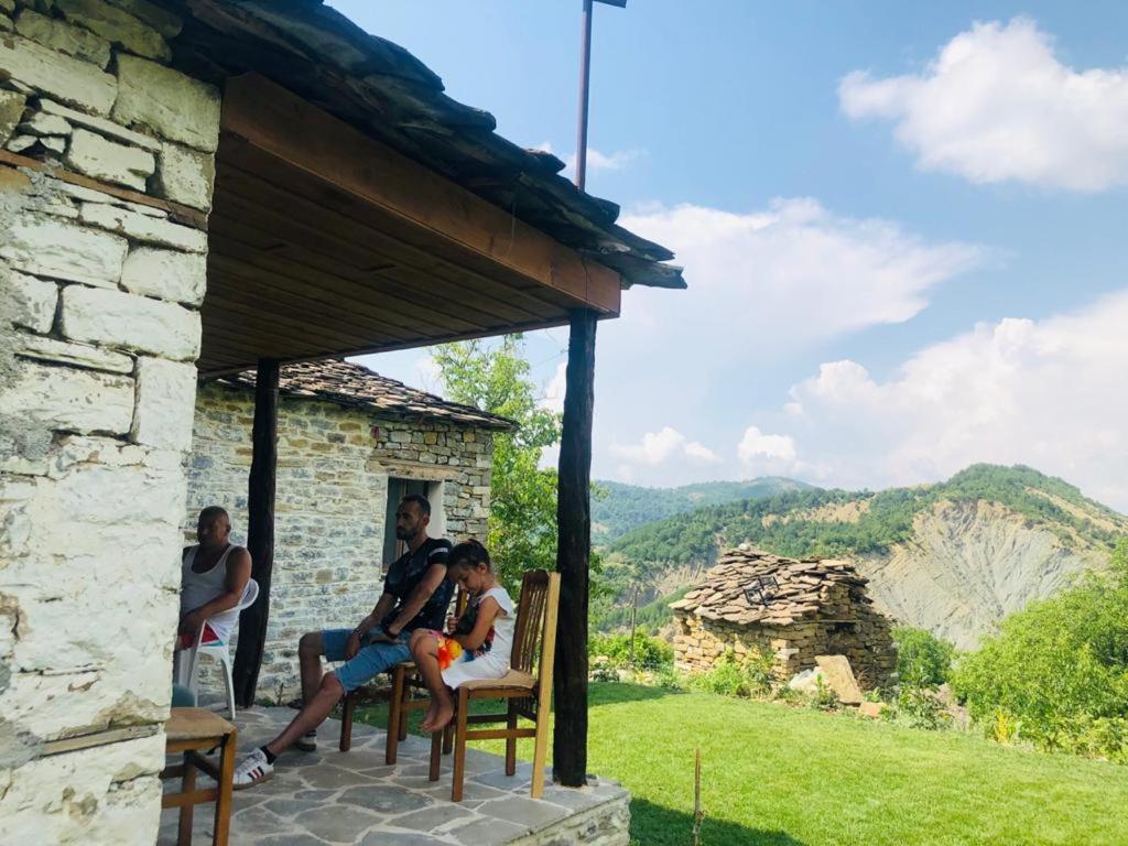 Guest House Qafe Dardha - Tomorr National Park Qafe Dardhe Exterior photo